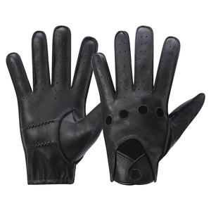 Gants de conduite pour hommes en cuir de qualité supérieure, aspect élégant, gants de conduite en cuir pour femmes avec finition artisanale, gants de conduite en cuir. - Product Image 1