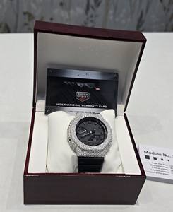 Boîtier de montre GM2100 style Hip Hop, serti de diamants Moissanite VVS, affichage numérique, nouvelle mode - Product Image 2