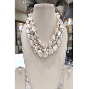 Conjunto de Collar y Pendientes de Perlas Barrocas de Primera Calidad, 3 Filas, para Mujeres y Niñas, Ideal para Bodas, Compromisos y Fiestas - Product Image 2