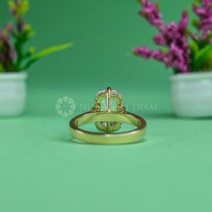 Anillo de Eternidad con Diamantes Cultivados en Laboratorio, Corte Radiante, Diseño Elegante, en Oro Amarillo de 18K, para Exportación al por Mayor desde India - Product Image 3