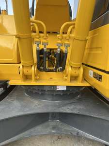 Excavadora Usada Komatsu PC220 de 22 Toneladas, Modelo 220-8, Oruga Japonesa, en Venta - Product Image 4