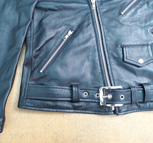 เสื้อแจ็คเก็ตมอเตอร์ไซค์หนังกันน้ำกันลมสำหรับผู้ชาย ผ้า 360 กรัม ใส่ได้ทุกฤดู สวมใส่สบาย ปลอดภัยในการขับขี่ - Product Image 5