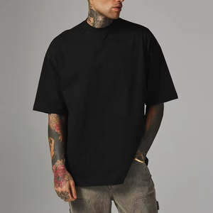 Camiseta de Hombre con Estampado Frontal en Serigrafía, Ecológica, Orgánica, 100% Algodón, Corte Holgado, Hombros Caídos, Ajuste Cuadrado, Secado Rápido - Product Image 1
