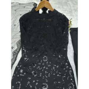 Ensemble Dupatta haut bas pour femme design avec broderie élégante - Product Image 2