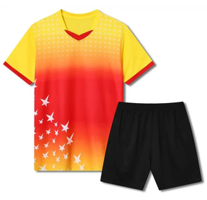 Ensemble de tenue de football 100% polyester léger, séchage rapide, respirant, antibactérien, personnalisable - Product Image 5