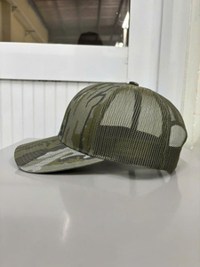 Gorras Trucker Unisex de Alta Calidad Injae Vina, Logotipo Bordado, Hebilla Ajustable de Cobre Dorado, Estilo Deportivo para las Cuatro Estaciones - Product Image 2