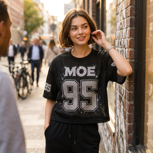 Maillots en jersey à maille scintillante avec logo personnalisé, faible MOQ, séchage rapide, polyester, crop top pour femme, col rond, maillot de football américain, streetwear - Product Image 4