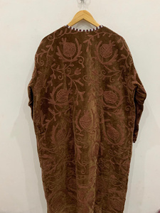 Blouson en velours Suzani brodé pour femme, motif floral, imprimé floqué, respirant, léger, épais, vêtement d'extérieur élégant pour l'hiver - Product Image 2