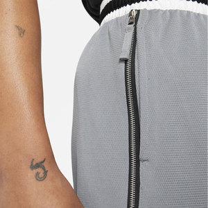 Shorts de basketball en maille respirante, streetwear, décontractés, pour l'entraînement sportif, personnalisables, production en gros - Product Image 4
