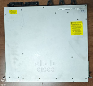 Commutateur Ethernet Cisco Catalyst C9300-24T, 24 ports d'accès RJ-45 10/100/1000, module de liaison montante 4x1GE, double alimentation pour usage industriel - Product Image 3