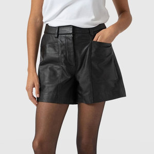 Shorts en cuir pour femmes avec logo personnalisé en gros, nouveau style 2026, prix abordable, pour usage décontracté - Product Image 3