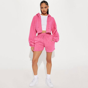 Ensemble personnalisé sweat à capuche en coton et short en polaire de haute qualité pour femme – Tenue 2 pièces oversize à faible MOQ, OEM - Product Image 3