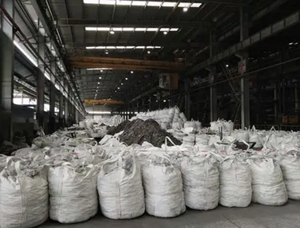 Silicium métallique <span class=keywords><strong>441</strong></span>/553 de qualité industrielle avec teneur stable en <span class=keywords><strong>Si</strong></span> pour l'industrie de la métallurgie des alliages d'aluminium - Product Image 5