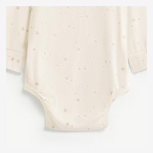 Body de Bebé de Manga Larga con Estampado de Estrellas y Cierre de Broches, en Lyocell y Spandex, para Recién Nacidos, Unisex, ODM Vietnam - Product Image 4
