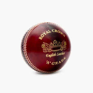 Balle de cricket rouge dure personnalisée de haute qualité avec logo personnalisé, best-seller, vente en gros, fabriquée au Pakistan - Product Image 1