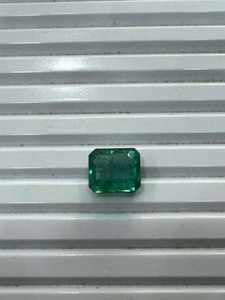 Piedra de Esmeralda y sus Beneficios: Guía Completa sobre el Poder Curativo de la Piedra de Esmeralda, Crecimiento Espiritual, Prosperidad, Amor, Energía y Astrología - Product Image 5