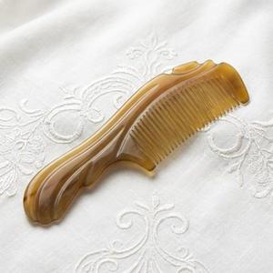 Peine de Cuerno de Vaca Ecológico, Moderno, de Forma Natural, con Dientes Anchos, Hecho a Mano, Accesorio de Lujo para el Cuidado del Cabello, para Uso en Salón, Hogar y Negocios - Product Image 2