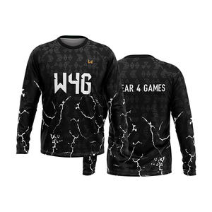 เสื้อยืดออกกำลังกายผู้ชายแบบไร้ตะเข็บ ยี่ห้อ Wear 4 Games รุ่น Custom แห้งเร็ว ยืดหยุ่นสูง กระชับรูปร่าง เป็นมิตรต่อสิ่งแวดล้อม - Product Image 4