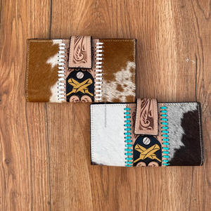 Nouvelle arrivée usiné à la main sculpture peau de vache fourrure cuir pochette coque de téléphone élégant beau Design portefeuille multi-usages cadeau pour elle - Product Image 3