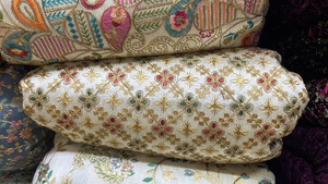 Tissu brodé Mono Banglori, poids moyen, lisse, pour saris, kurtis, robes, tenues de mariée, robes de soirée, accessoires pour filles - Product Image 3