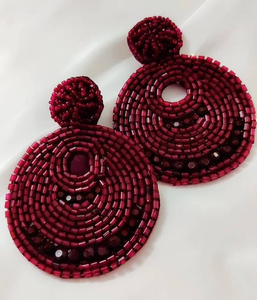 Pendientes de Cuentas de Vidrio Bordadas, Chapados en Oro, para Bodas, Fiestas, Compromisos o Regalos, por MD HANDICRAFTS - Product Image 2