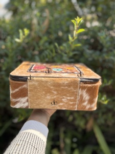 Latest Arrival Hand Tooled Leather Big Size Jewelry Storage Box Organizer Cowhide Travel <b>Case</b> Necklace Ring Earrings Box - Product Image 2