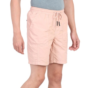 Shorts cargo roses pour hommes, taille mi-haute avec cordon de serrage, respirants, décontractés, en tissu uni, avec poches - Product Image 2
