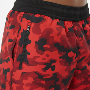 Pantalones cortos de doble capa para hombre, diseño personalizado con logotipo, venta al por mayor, pantalones cortos clásicos 2 en 1 con bolsillo para entrenamiento. - Product Image 5