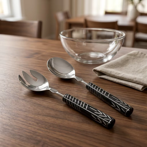 Cuillères et fourchettes à salade en métal minimalistes, élégantes, pour cuisines modernes, tables à manger et restaurants contemporains - Product Image 4