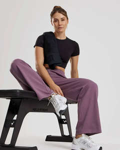 Pantalones de chándal para mujer más vendidos, cómodos, ligeros, de pierna recta, estilo jogger, de felpa suave, para invierno, de cintura media - Product Image 3