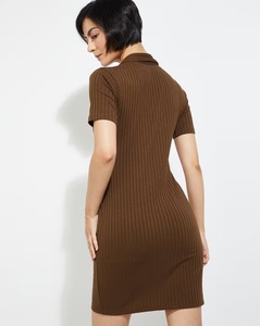 Vestido Ajustado de Manga Corta con Tejido Acanalado, Personalizado y de Primera Calidad, Proveedor de Vestidos de Punto Ajustados, OEM ODM - Product Image 4