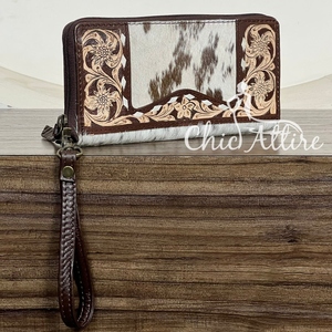 Cartera de Cuero Genuino Vintage Hecha a Mano, Bolso de Mano Marrón de Piel de Vaca con Grabado Floral Estilo Western, Cartera de Muñeca Hecha a Mano para Mujer - Product Image 1