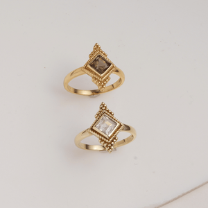 Bague en Quartz Fumé Naturel Forme Paix Style Glamour, Sertie de Laiton, Faite à la Main, avec Pierre Précieuse Carrée pour Femme, Vente en Gros - Product Image 4