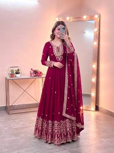 Vestido de fiesta Diwali para mujer, diseño de diseñador, largo hasta el tobillo, en georgette pesado con bordado de lentejuelas, incluye vestido, pantalón y dupatta. - Product Image 3