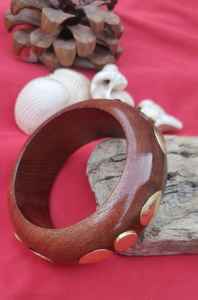 Pulseras de Madera Redondas Hechas a Mano, Modernas, con Impresión Personalizada, Ecológicas, de Resina - Product Image 5