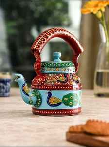 กาน้ำชาตกแต่งทำมือรักษ์โลกขายดีอันดับต้นๆ ดีไซน์ลายดอกไม้สีสันสดใส ลวดลายอินเดียดั้งเดิม สำหรับเทศกาลดีวาลี - Product Image 3