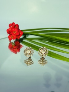 Boucles d'oreilles clous en or rose 9K pour femme, serties de diamants naturels taille brillant rond, certifiées GGL, bijoux de mariage, style classique - Product Image 2