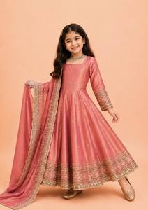Robe Anarkali en soie rose traditionnelle indienne et pakistanaise pour femmes, longueur ras du sol, tenue de mariage brodée, coupe classique - Product Image 2