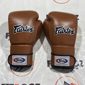 Guantes de Entrenamiento de Kickboxing y MMA Fairtex Color Azul Rey, Hechos a Medida, Productos de Moda, Cierre de Gancho y Bucle, para Adultos - Product Image 5