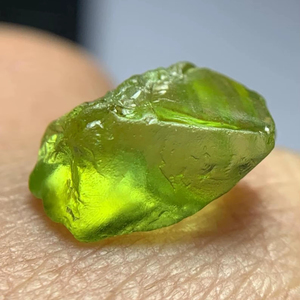 Natural Peridot Rough <b>Stone</b> Kohistan Pakistan Loupe Clean Faceting Grade Gemstone Crystal Cutting Quality Parcel - Product Image 1