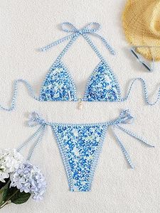 Bikini 2 pièces très demandé en tissu nylon spandex, robe de plage - Product Image 4