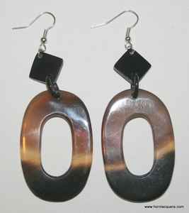 Pendientes Circulares Premium de Cuerno, Joyería Natural Hecha a Mano con Diseño Elegante para Accesorios de Moda y Regalos con Estilo - Product Image 2