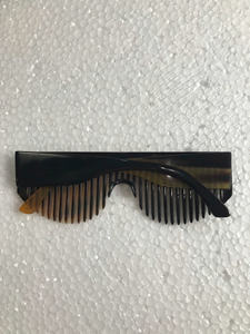 Cepillo para el Cabello Multifuncional Personalizado con Forma de Gafas de Sol, Peine para Piojos con Logotipo Personalizado, Duradero, No Tóxico para Uso Doméstico - Product Image 4