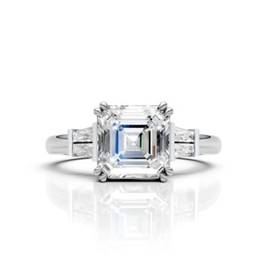 Anillo llamativo de plata 925 para hombre, pieza de joyería fina con moissanita redonda brillante central, ideal para fiestas. - Product Image 2