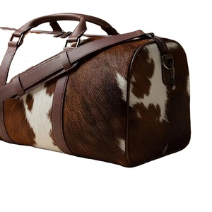 Bolsa de viaje de cuero vacuno de lujo con pelo, tipo duffel, para fin de semana, equipaje de mano, elegante y premium LHTB-0024 - Product Image 4