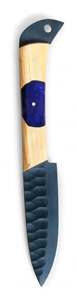 Cuchillo de Chef Artesanal de Acero al Carbono Forjado Negro con Mango Híbrido de Madera de Olivo y Resina Púrpura para Cocina y Preparación al Aire Libre - Product Image 4