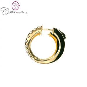 ต่างหูห่วงตกแต่งเพชรธรรมชาติแท้สีขาว/เหลืองทอง AU750คลาสสิก18K - Product Image 2