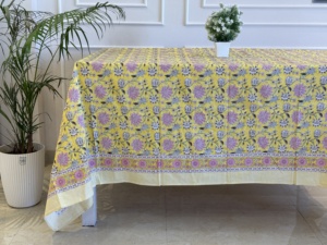 Nappe en coton pur à motifs floraux jaunes, imprimée au bloc, lavable, classique, pour la maison et la décoration de table - Product Image 1