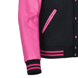 เสื้อแจ็คเก็ตเบสบอล VIBE SEWN รุ่นยอดนิยมสำหรับผู้ชาย แบบสั่งทำพิเศษ สีชมพู ทำจากขนแกะแท้  แขนเสื้อแบบวาร์ซิตี้  ตกแต่งตัวเสื้อด้วยตัวอักษร  ทรงบอมเบอร์ สำหรับฤดูหนาว - Product Image 5
