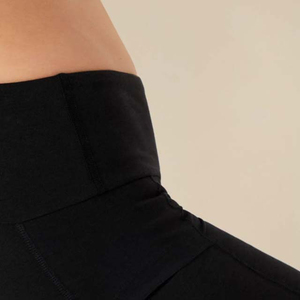 Shorts de yoga solides personnalisés par le fabricant, qualité supérieure, taille haute pour femmes, compression respirante, séchage rapide, sans couture, élastique - Product Image 6